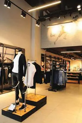 Mannequins de la boutique adidas au Maroc