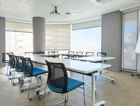 Salle de réunion des bureaux ManpowerGroup à Casablanca